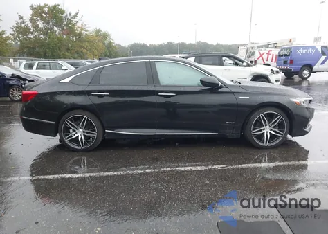 2021 Honda Accord Hybrid Touring из США, поврежденный, VIN 1HGCV3F9XMA013300